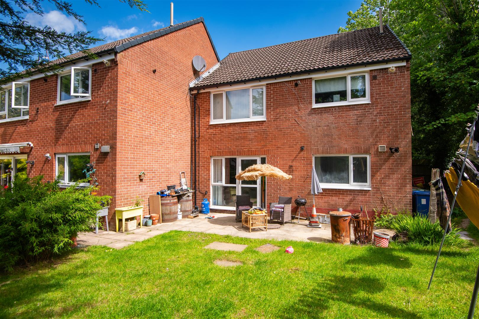2 bed property in Brow Hey, Preston